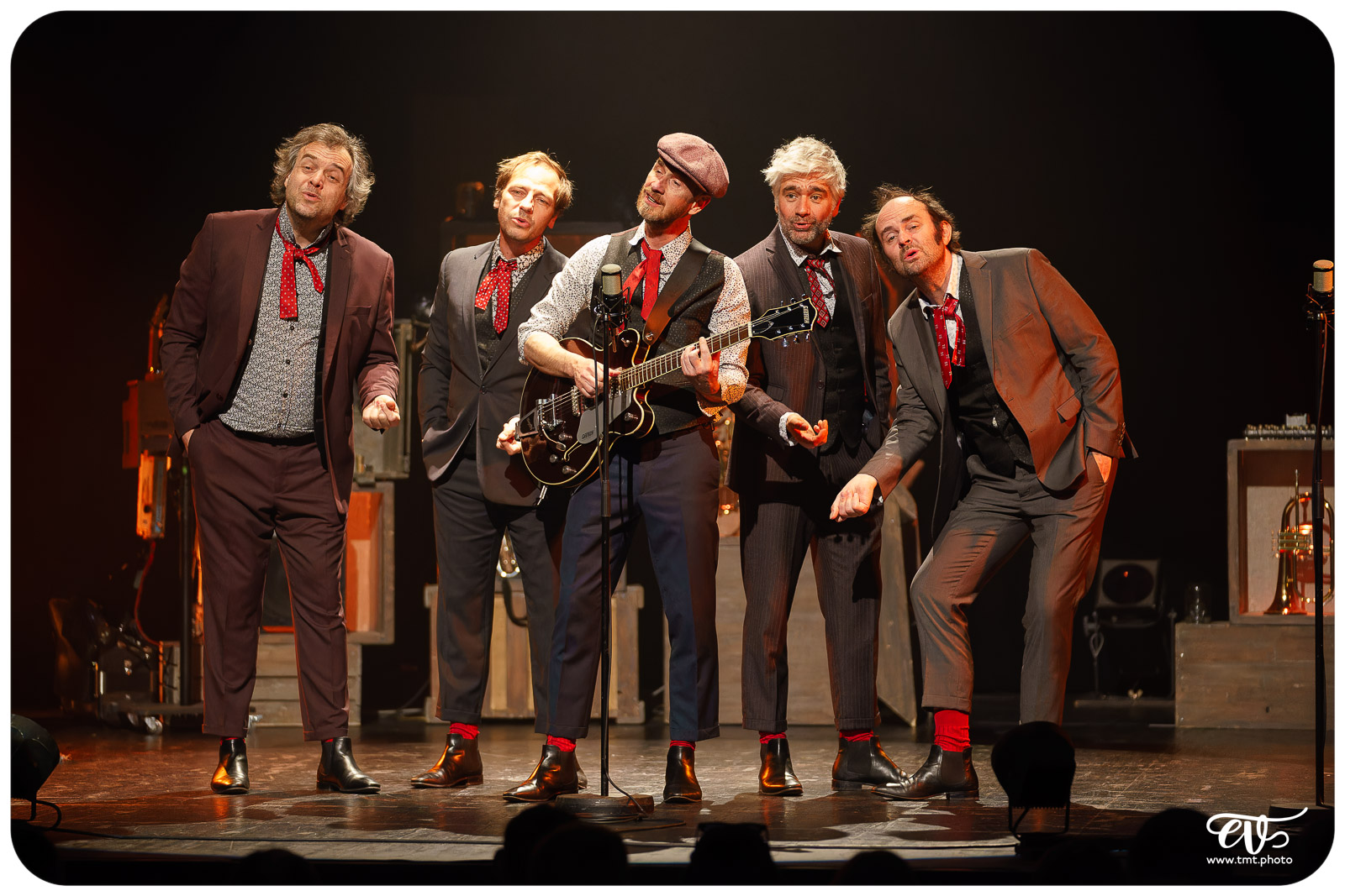 NOS COURSES FOLLES - LES FOUTEURS DE JOIE